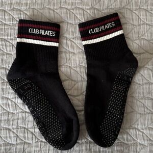 Tavi Pilates/Yoga Grip Quarter Cut Socks w/ Club Pilates Red & White Stripe Cuff